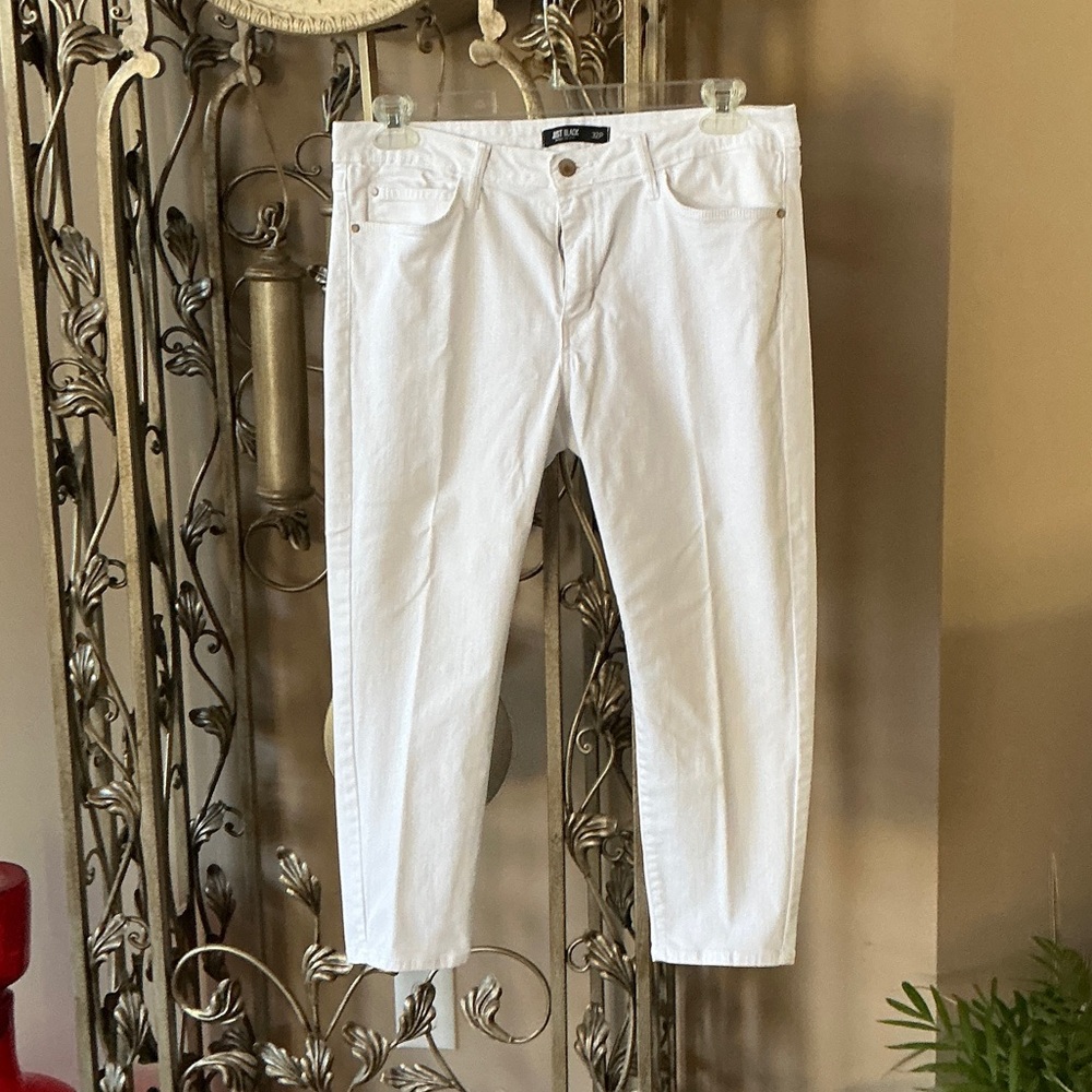 Just Black Women's Ankle Jeans in Gray